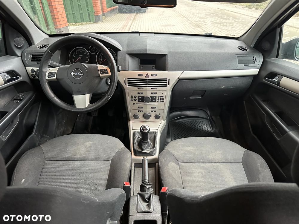 Opel Astra 1.9 CDTI - 4