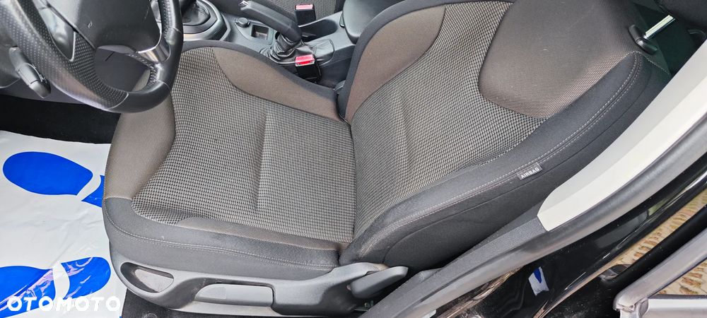 Peugeot 308 2.0 HDi Allure - 17