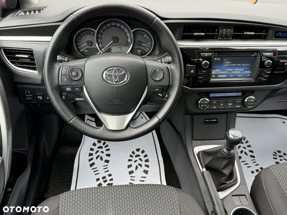 Toyota Corolla 1.6 Premium - 4