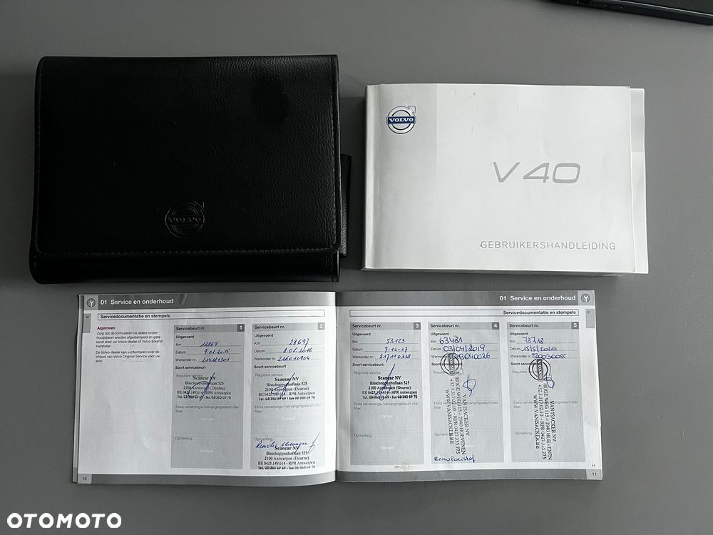 Volvo V40 D2 Summum - 9