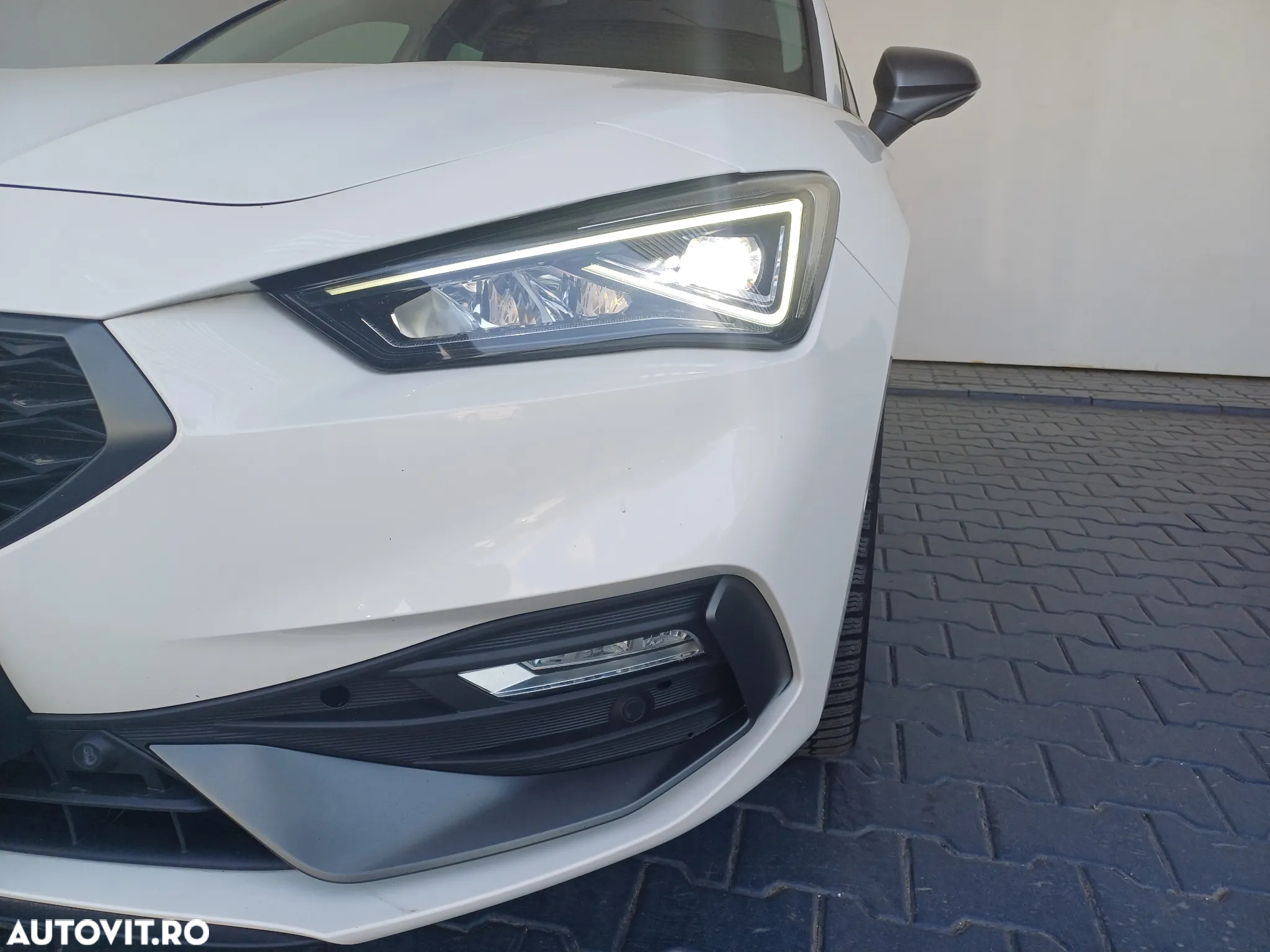 Seat Leon ST 2.0 TDI Start&Stop DSG FR - 39
