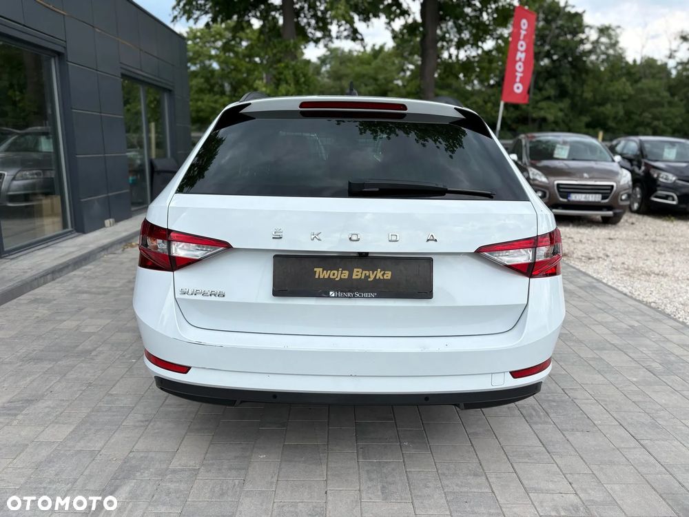 Skoda Superb 2.0 TDI Sportline DSG7 - 5