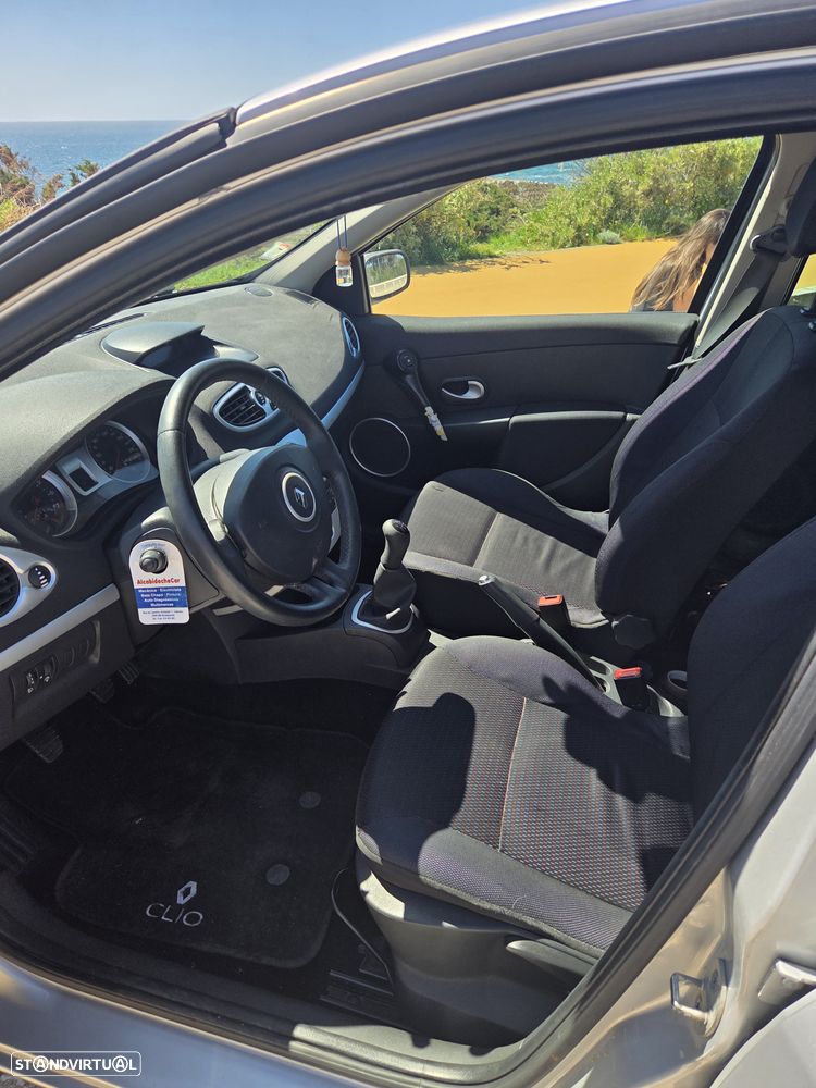 Renault Clio 1.2 TCE Dynamique S - 16