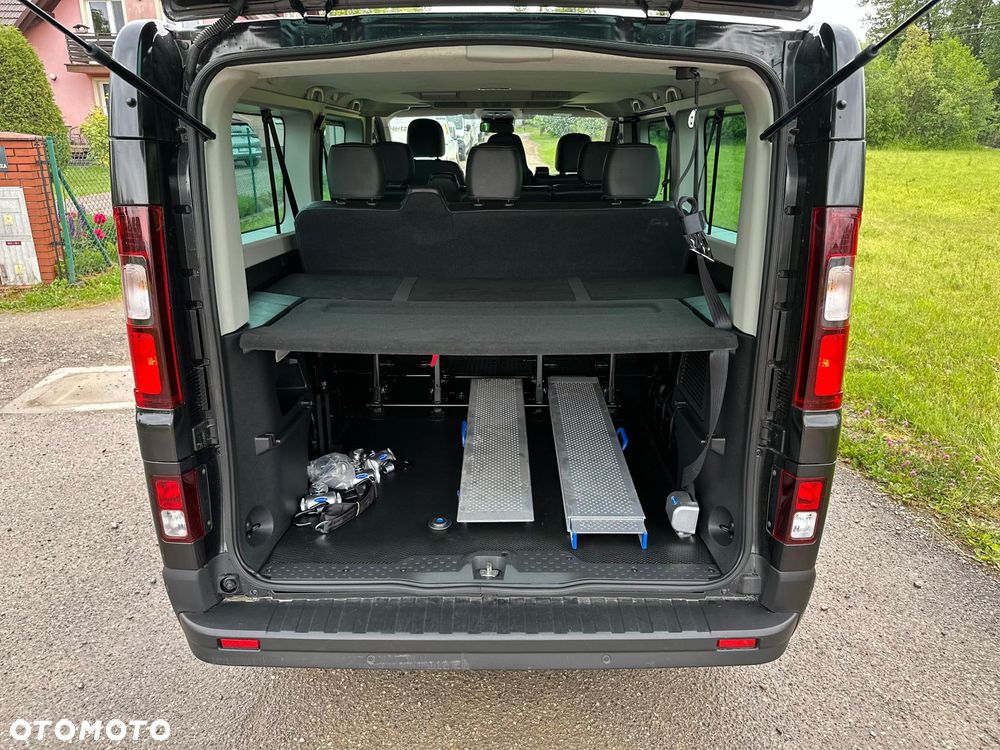 Renault Trafic - 23