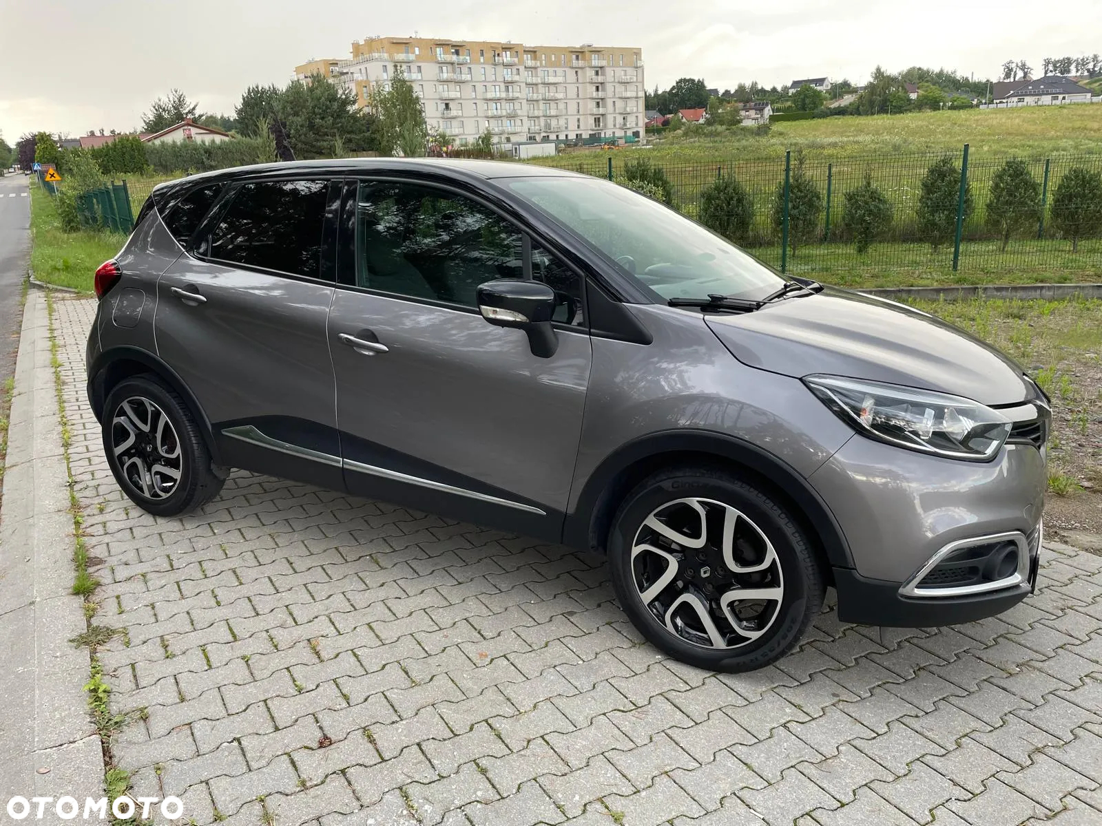 Renault Captur 1.2 TCe Zen EDC - 13
