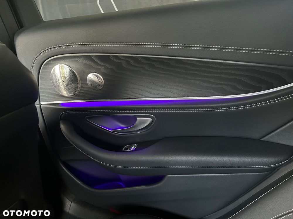Mercedes-Benz Klasa E 300 AMG/Avantgarde - 20