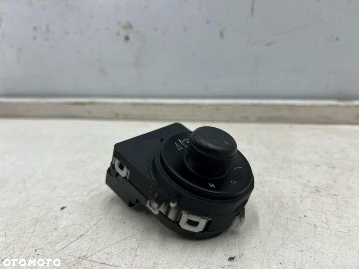 Przełącznik Opel Insignia A 08-13r. przycisk sterowanie lusterek na lusterka SKLADANE 13271831 - 3