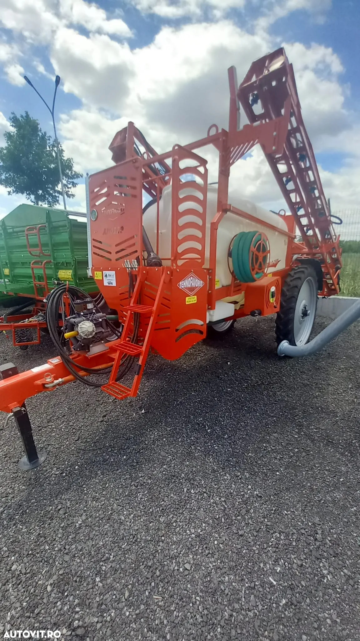 Tehnofavorit APOLLO 2500 R18 GeoSystem 240 RH OH H - 2