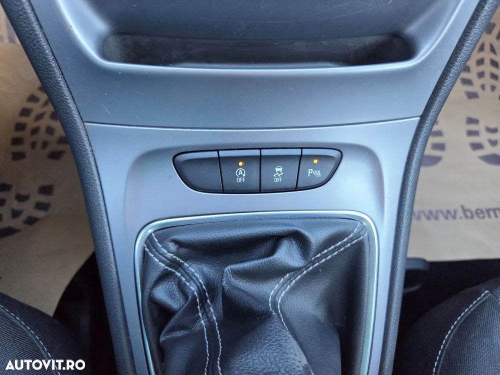 Opel Astra Sport Tourer 1.6 CDTI ECOTEC Dynamic - 26