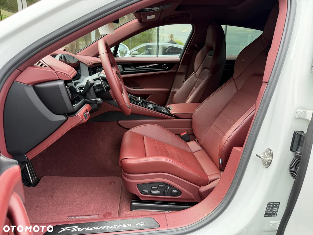 Porsche Panamera 4 - 20