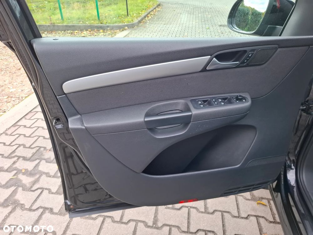 Volkswagen Sharan - 20