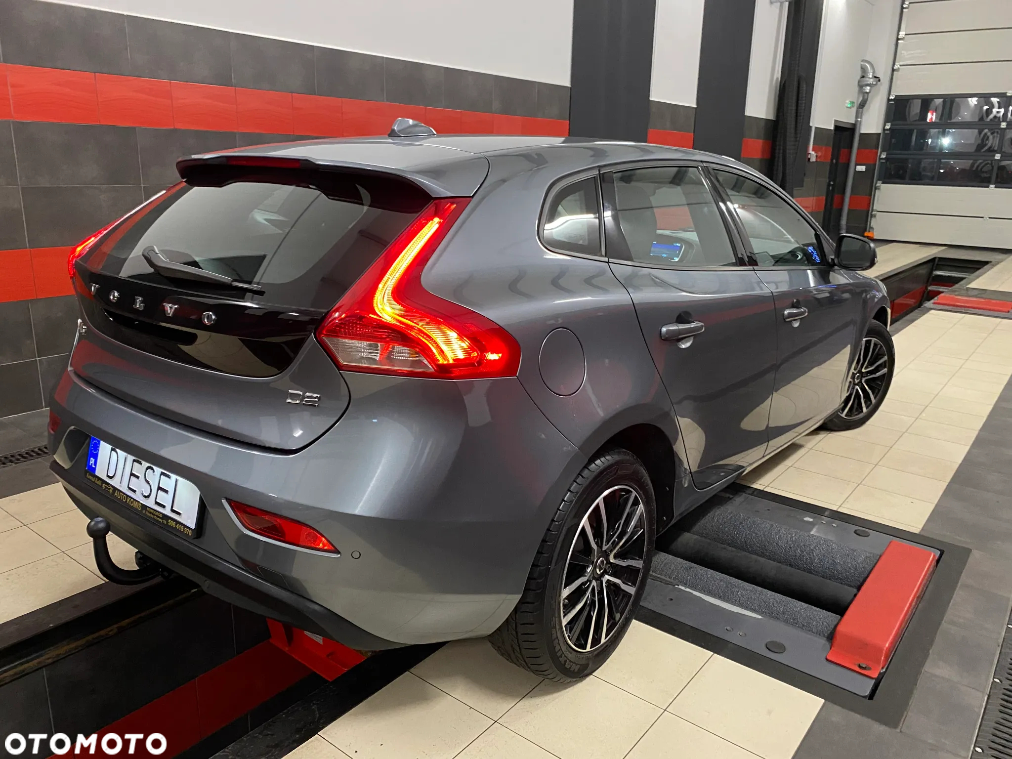 Volvo V40 D2 Momentum - 7