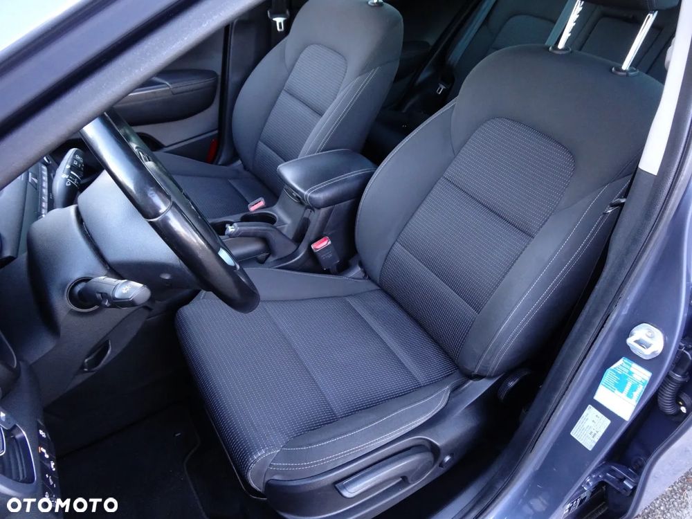 Kia Sportage 1.7 CRDI 2WD Dream-Team Edition - 21