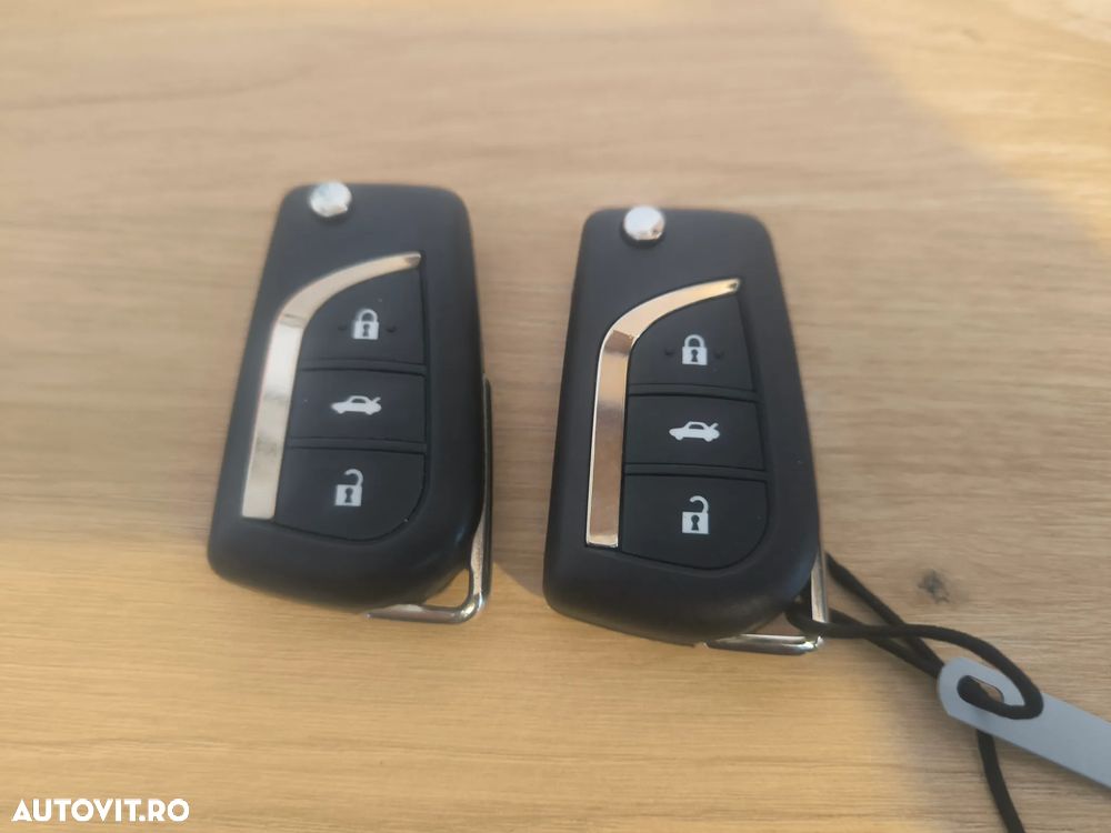 Toyota Avensis 2.0 D-4D Executive Terracotta - 9