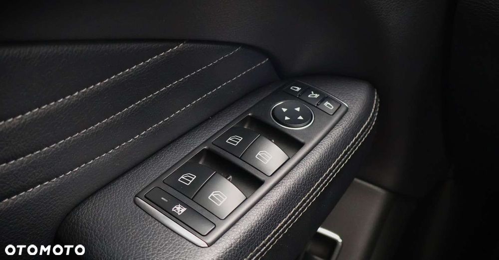 Mercedes-Benz GLE - 40