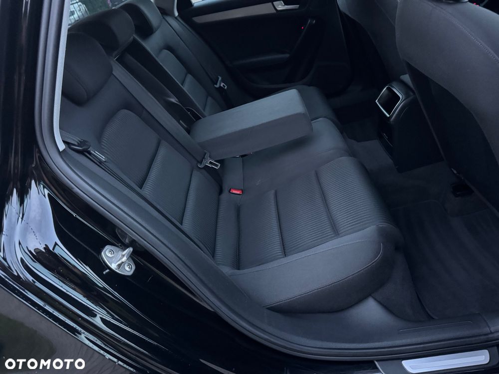 Audi A4 Avant 1.8 TFSI Ambiente - 28