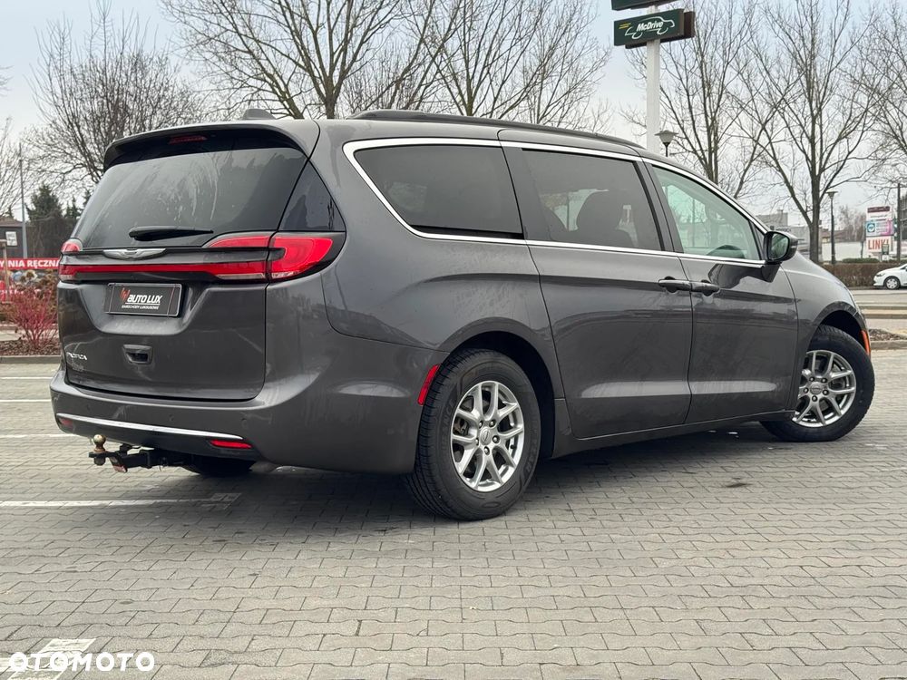 Chrysler Pacifica - 7