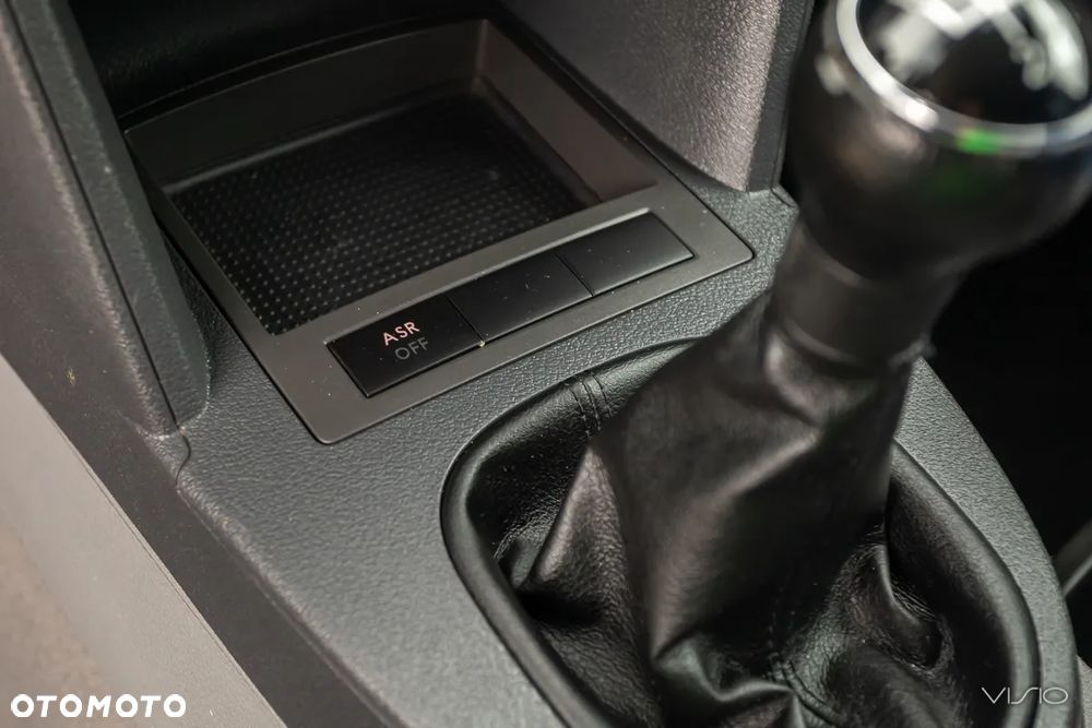 Volkswagen Caddy 1.9 Life Colour Concept - 16