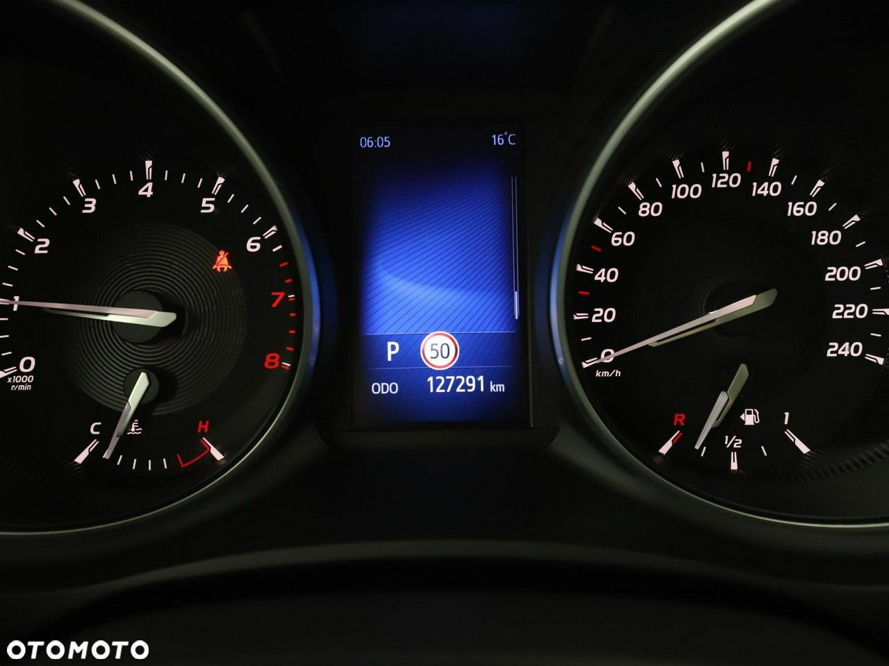 Toyota Avensis Combi 1.8 Multidrive S Executive - 22