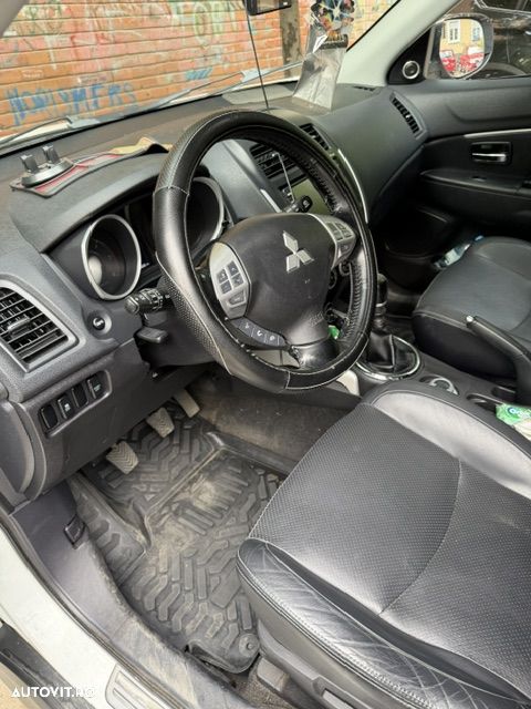 Mitsubishi ASX 1.8 DID 4WD Instyle U06 - 10