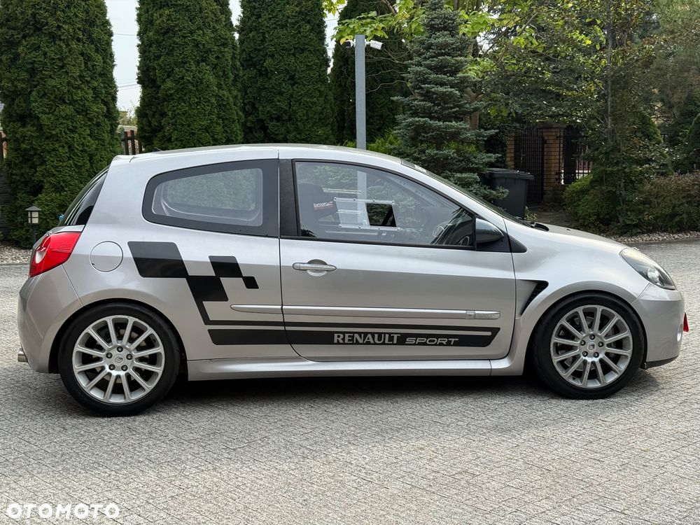 Renault Clio - 9