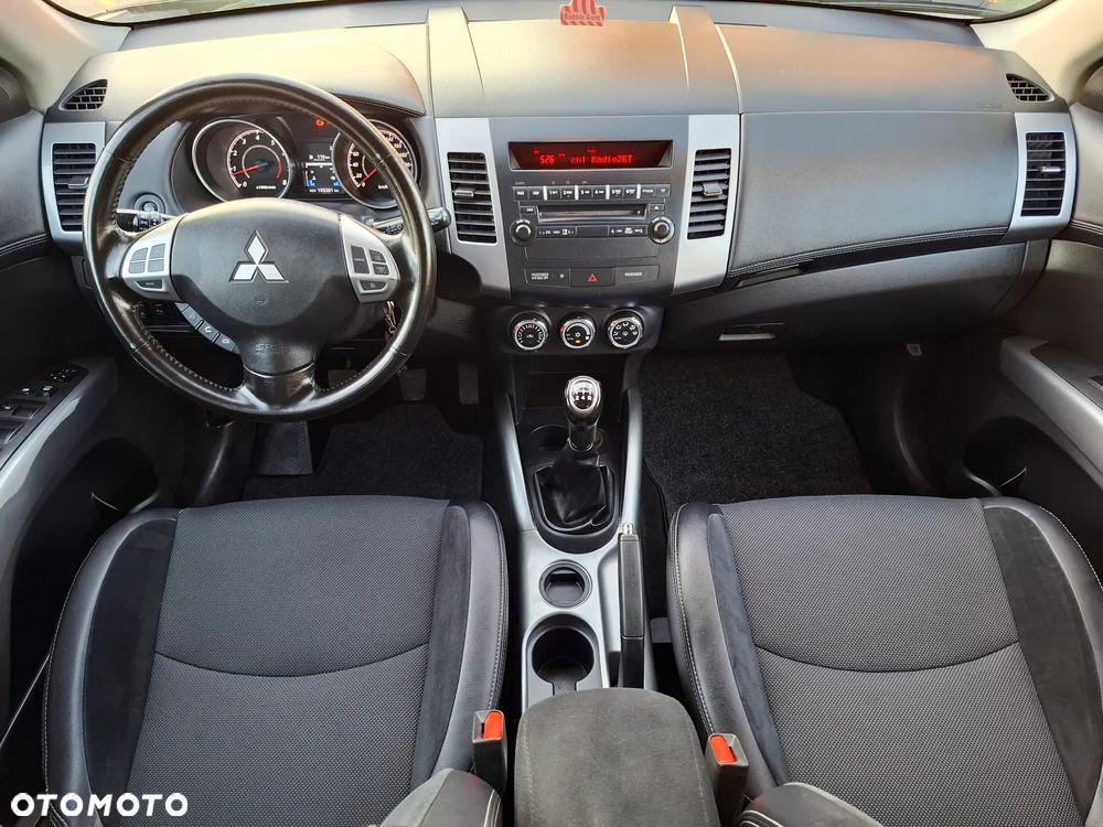 Mitsubishi Outlander 2.0 2WD XTRA - 34