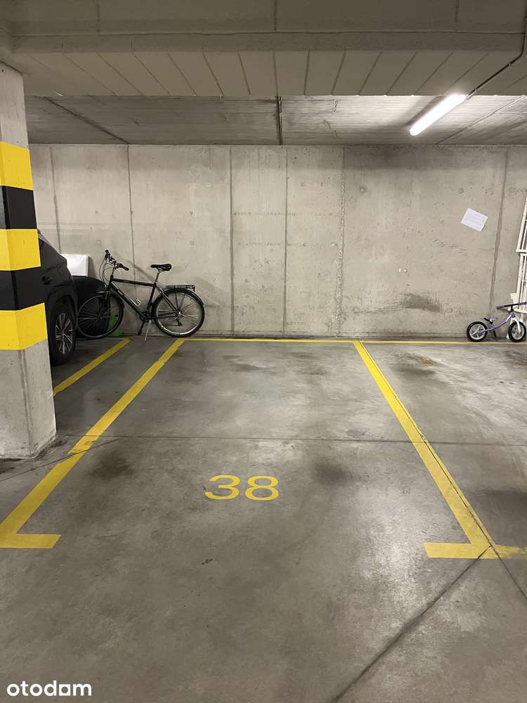 Mieszkanie (50m2) z ogródkiem i miejscem w garażu na Bielanach