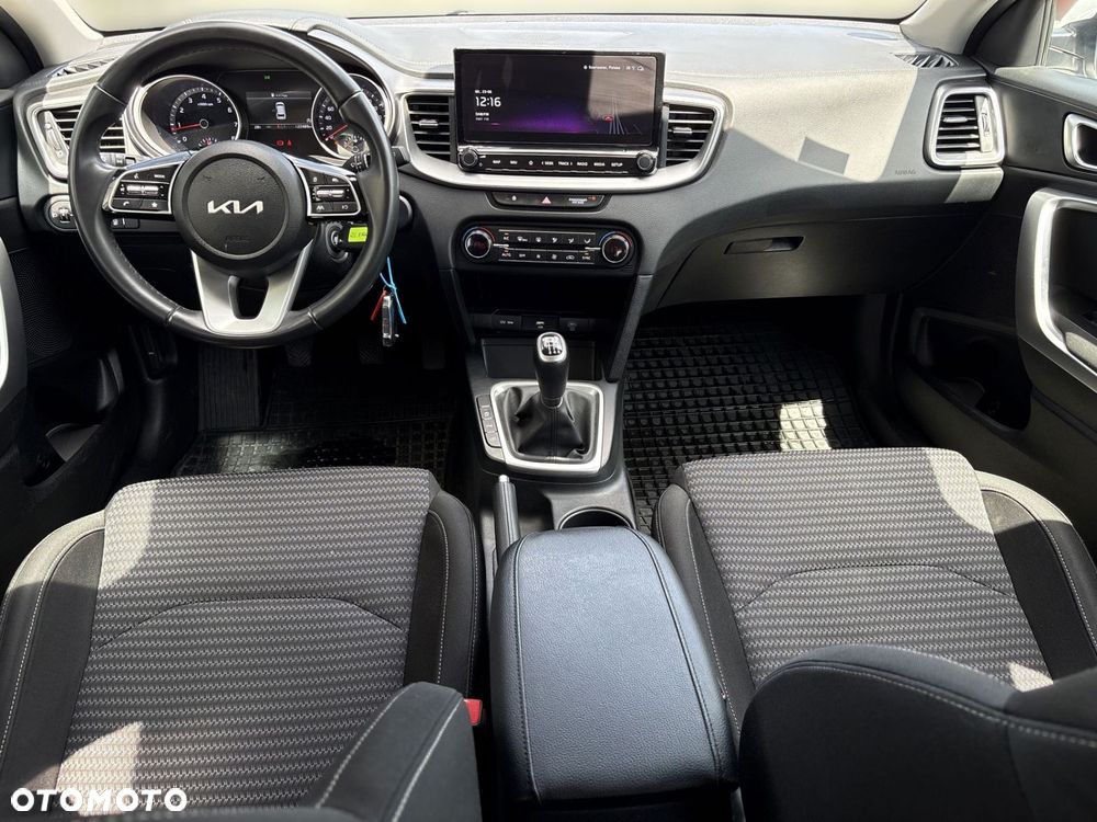 Kia Ceed - 19