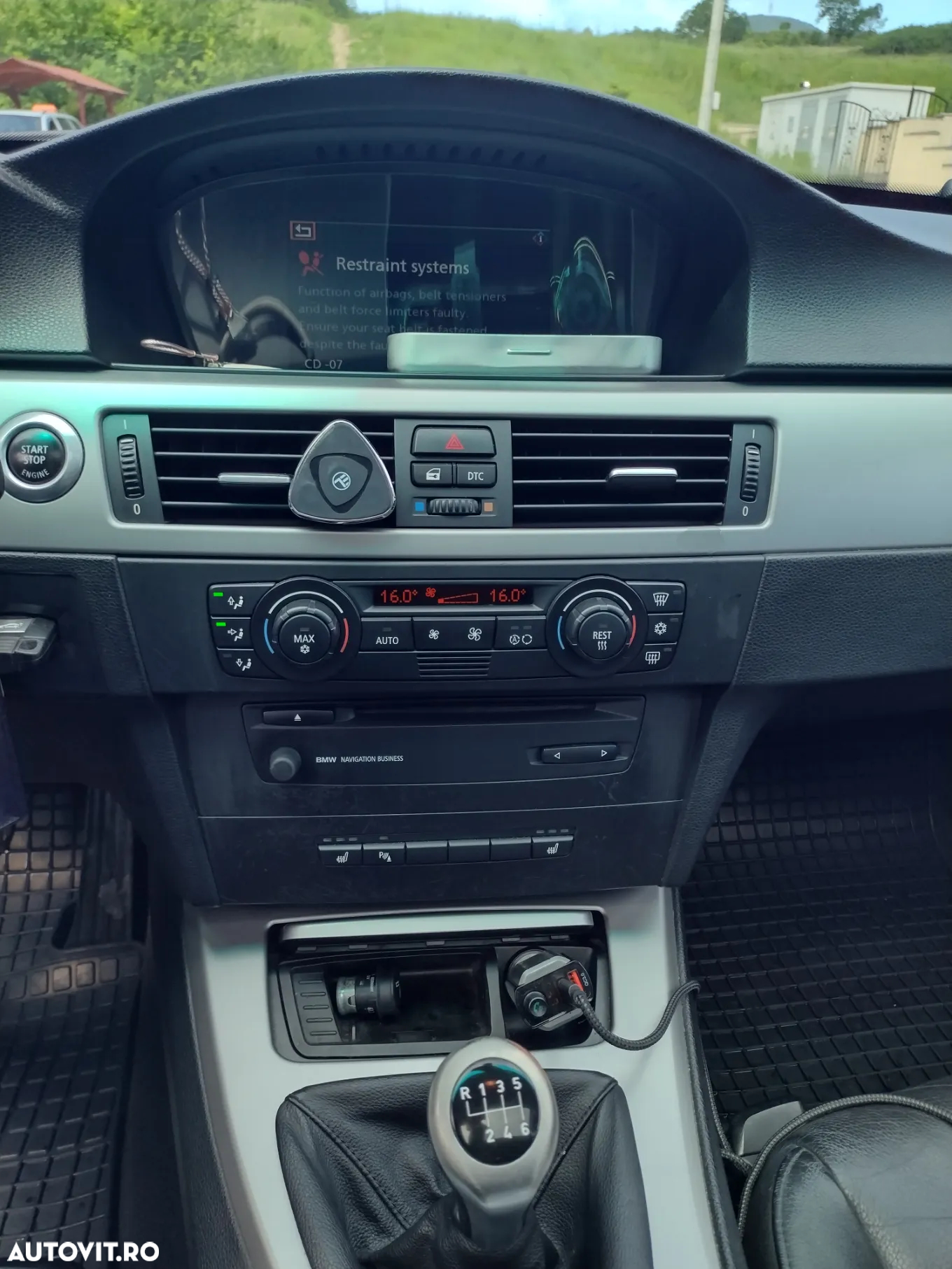 BMW Seria 3 320i - 8