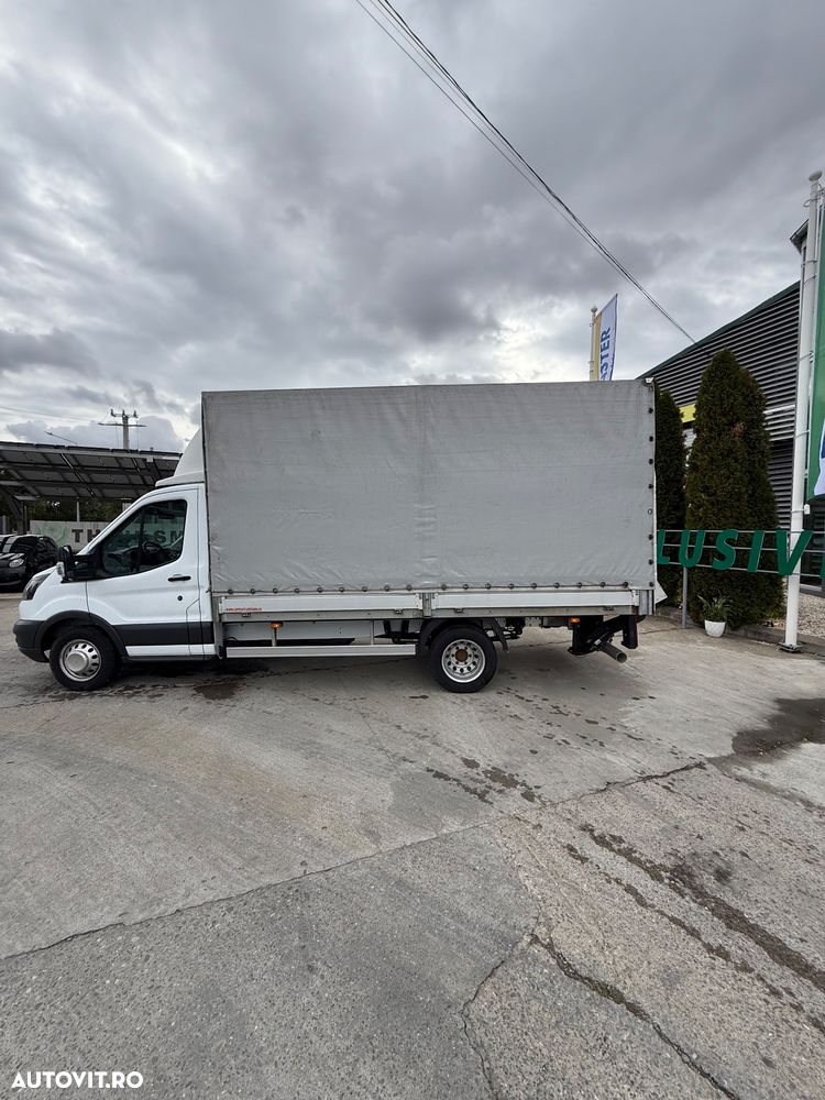 Ford Transit - 12