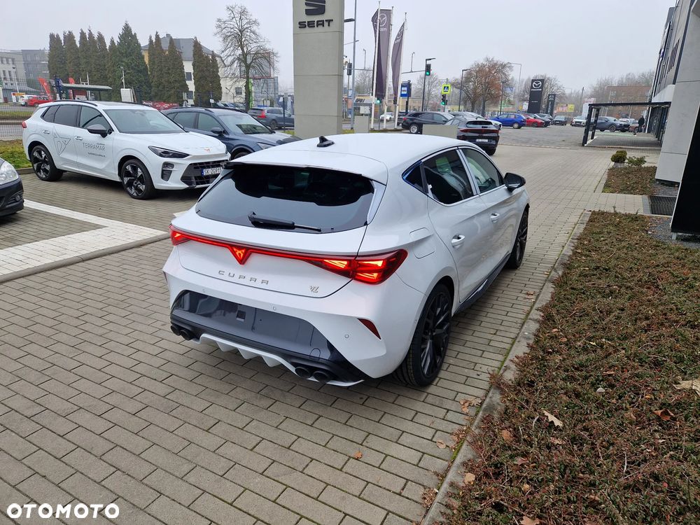Cupra Leon 2.0 TSI VZ DSG - 4