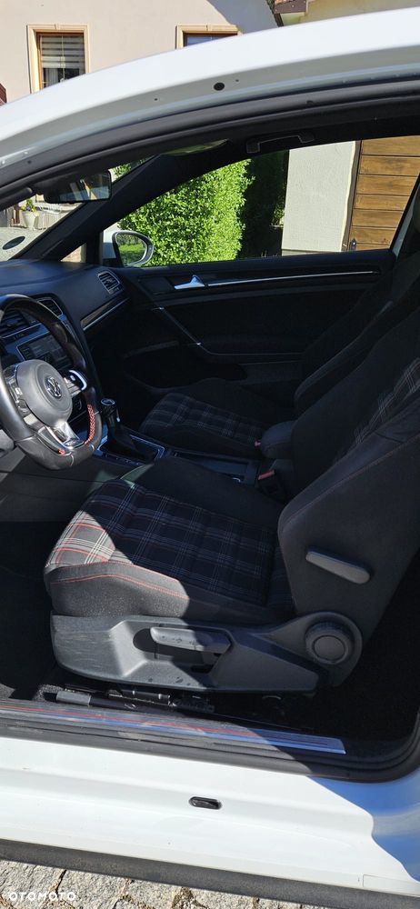 Volkswagen Golf GTI Performance BlueMotion Technology - 10