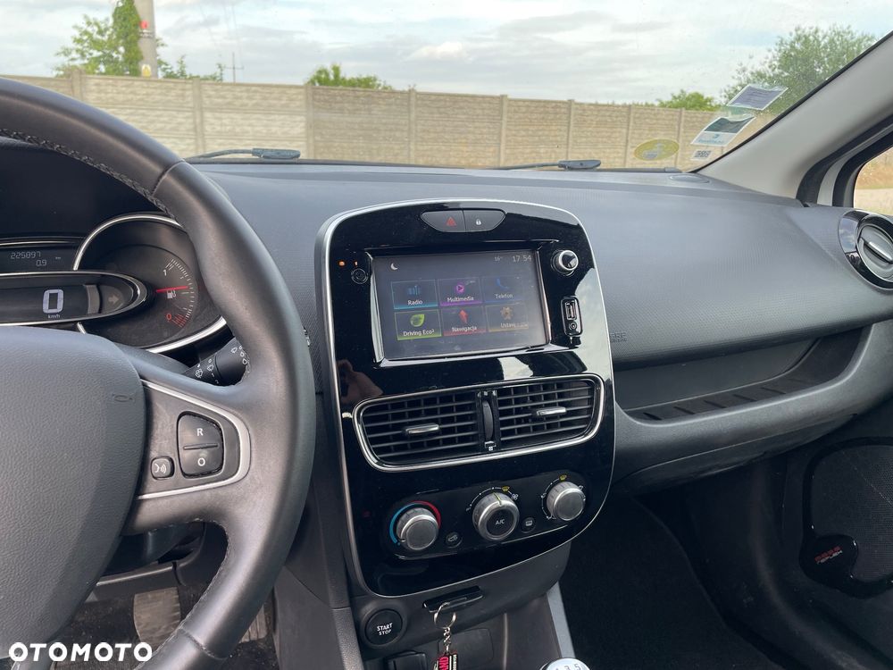 Renault Clio - 14