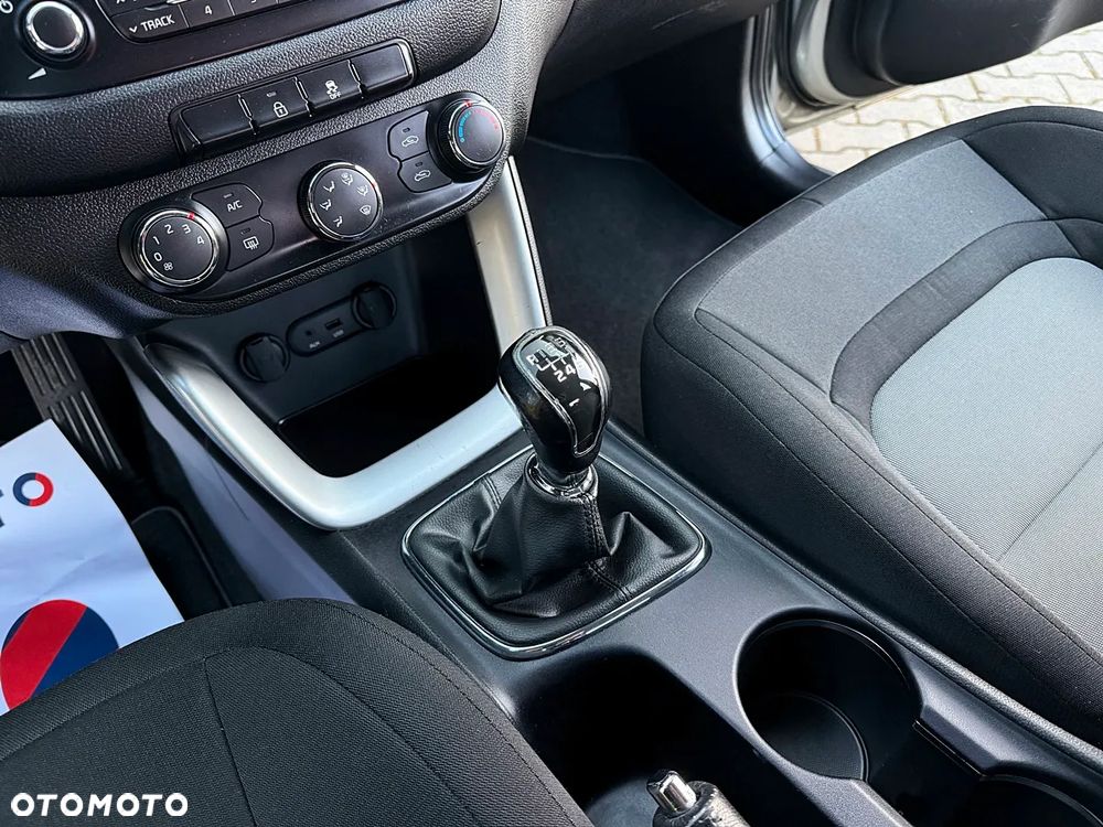 Kia Ceed 1.6 GDI XL - 32