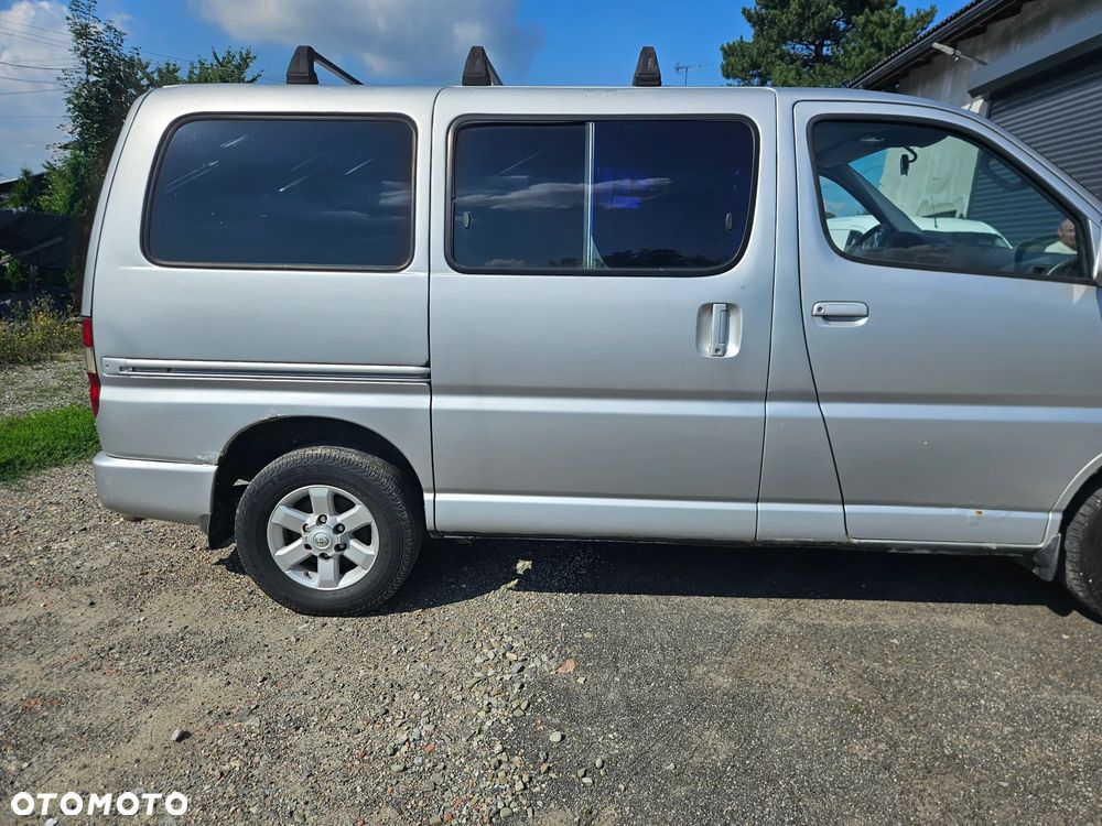Toyota Hiace - 3