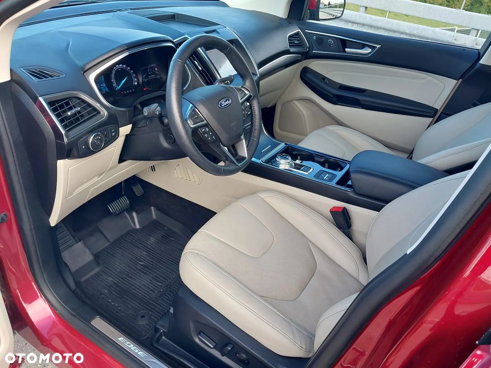 Ford Edge - 12