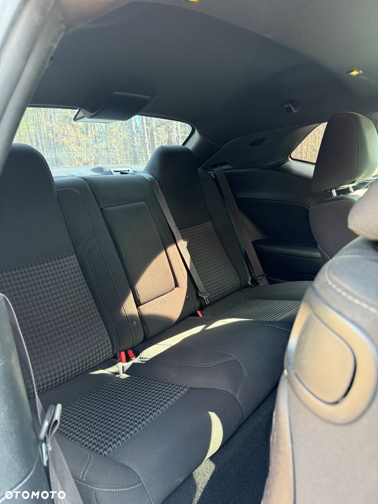 Dodge Challenger - 22