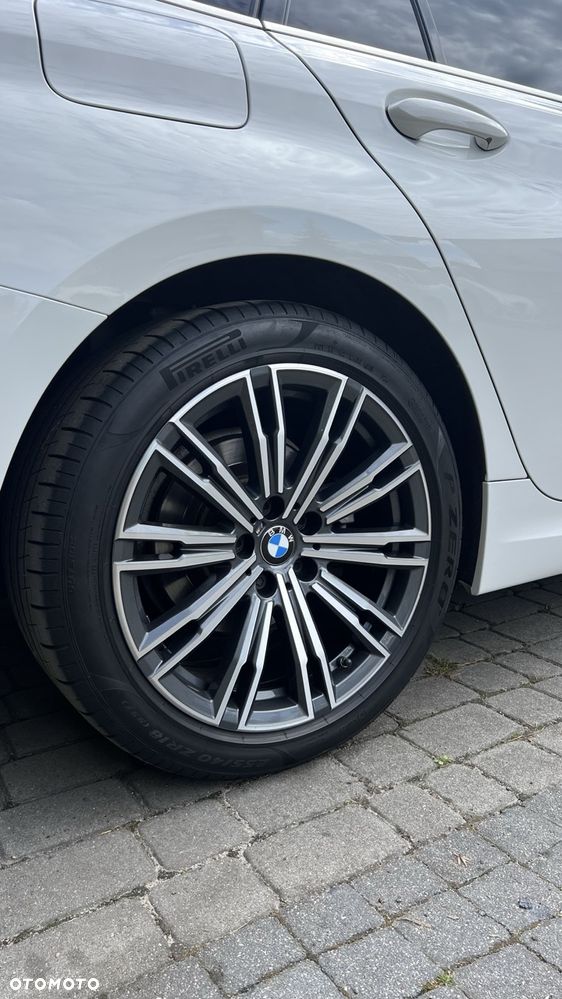 BMW Seria 3 320d xDrive M Sport - 12