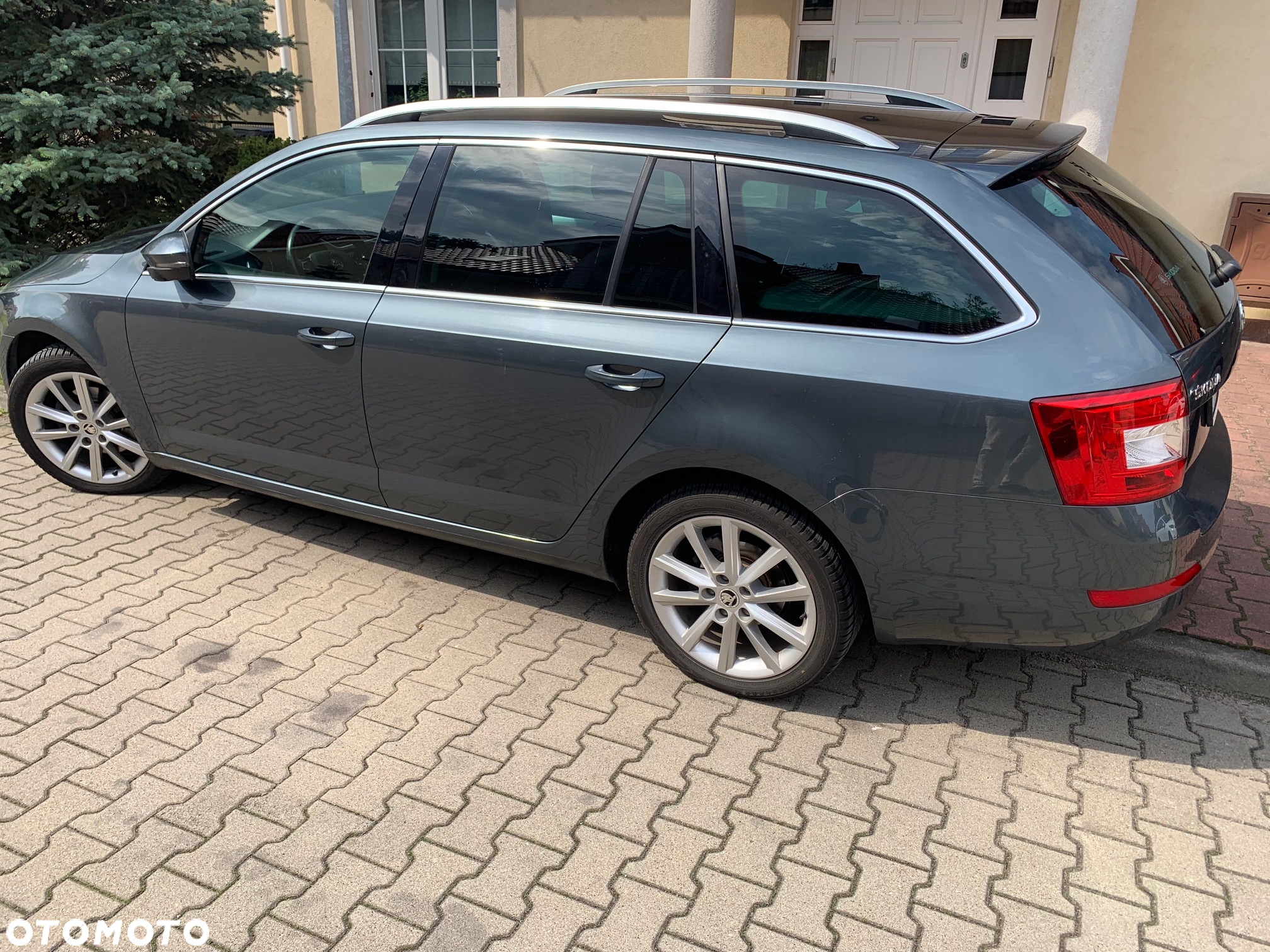 Skoda Octavia 2.0 TDI Style DSG - 6