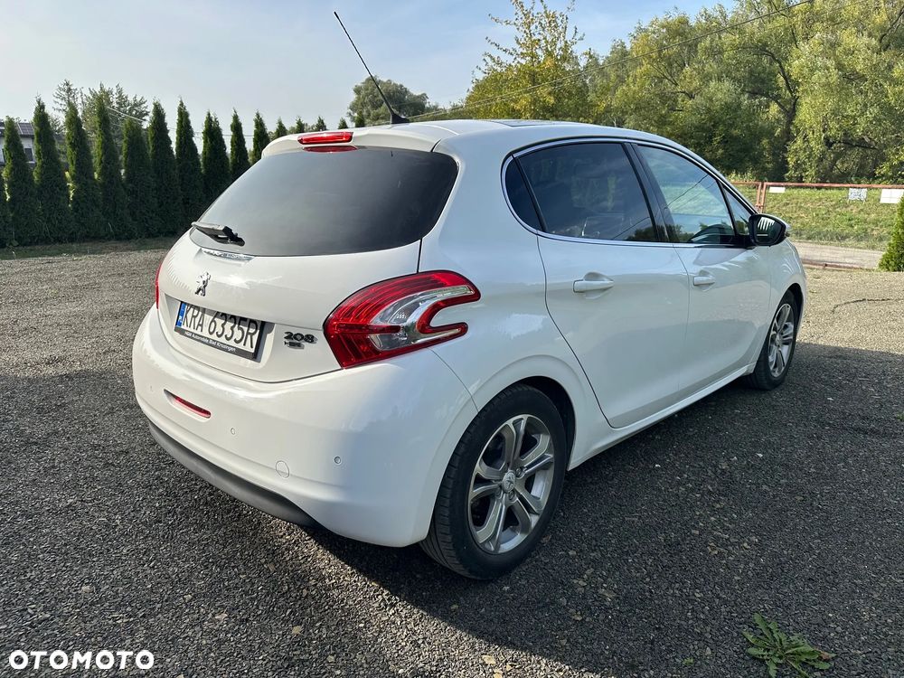 Peugeot 208 - 4