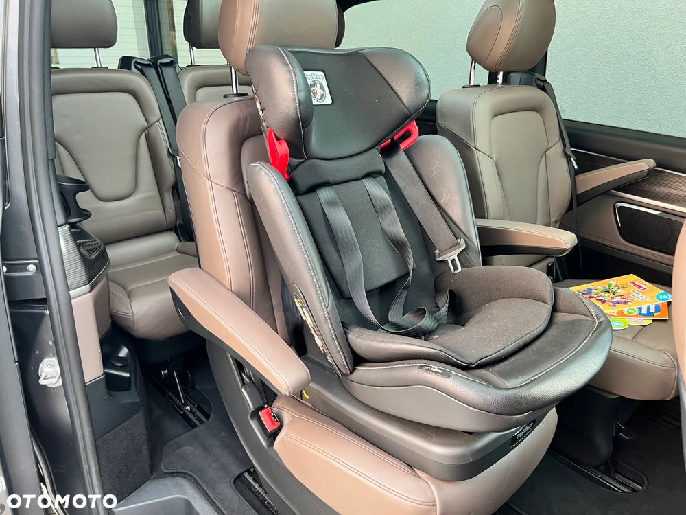 Mercedes-Benz Klasa V 300 d 4-Matic Avantgarde 9G-Tronic (d³ugi) - 7