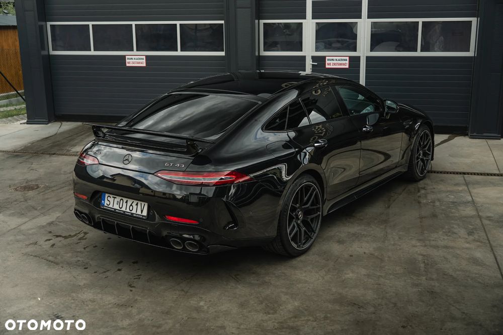 Mercedes-Benz AMG GT 43 4-Matic+ Special Edition Red - 10