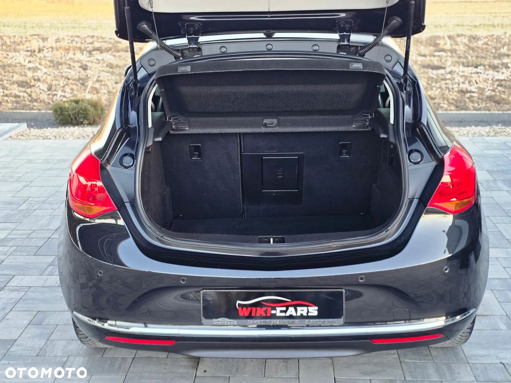 Opel Astra 1.4 Turbo Design Edition - 30