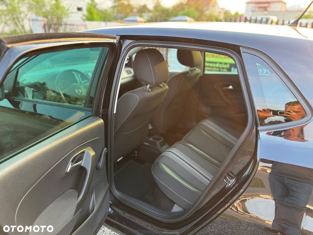 Volkswagen Polo - 8