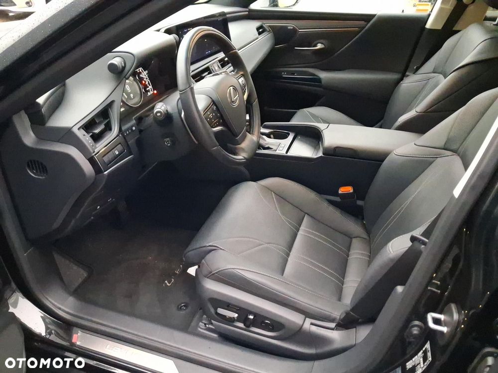 Lexus ES 300h Prestige - 12