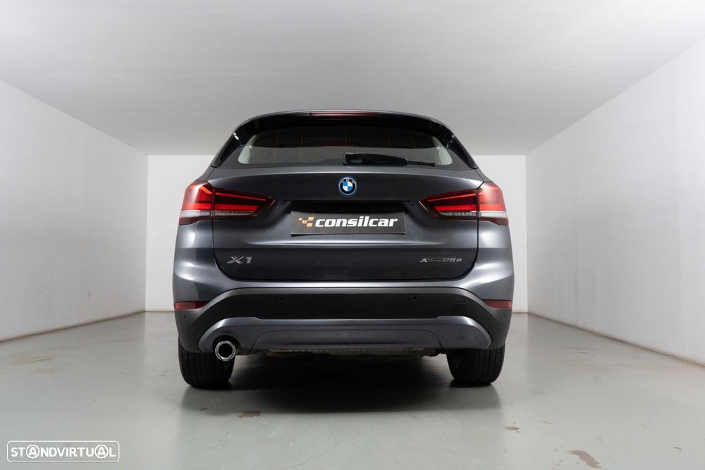 BMW X1 25 e xDrive Corporate Edition - 5