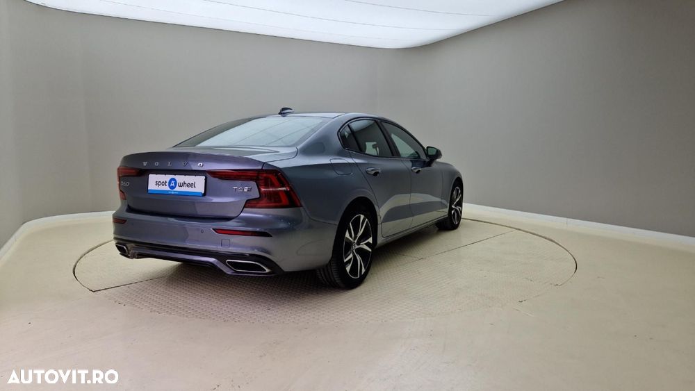 Volvo S60 T5 AWD R-Design - 6