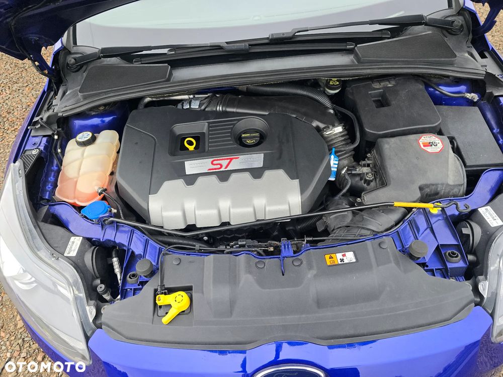 Ford Focus - 34