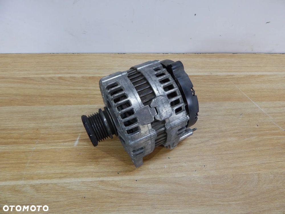 Alternator 2.0 TDI CR VW Transporter T5 T6 Seat Skoda Audi 09-20 Łuków części - 2