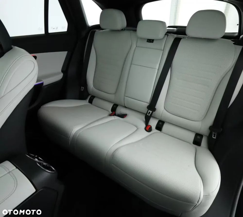 Mercedes-Benz GLC 220 d mHEV 4-Matic AMG Line - 8